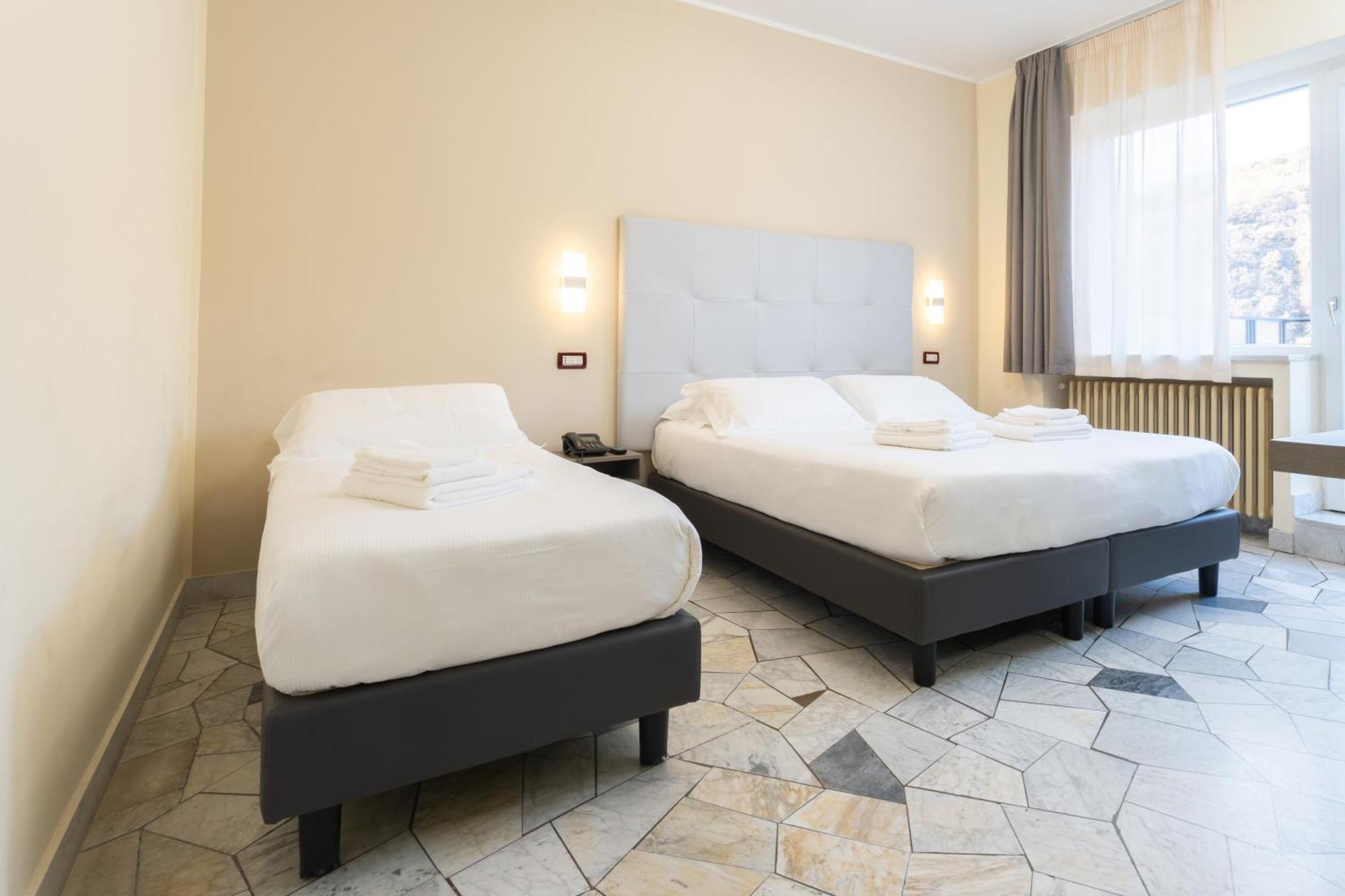 Hotel Delle Rose กาสเชีย ภายนอก รูปภาพ