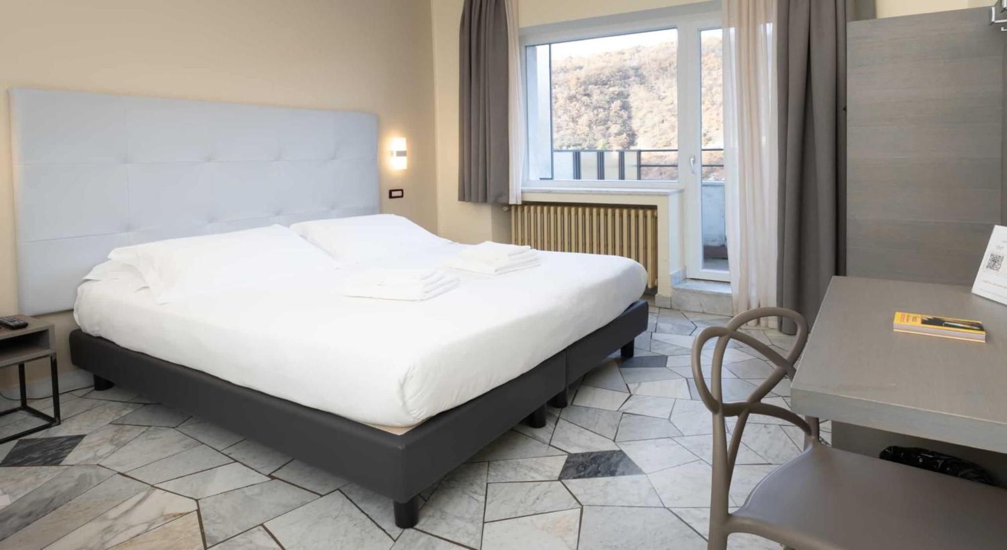 Hotel Delle Rose กาสเชีย ภายนอก รูปภาพ